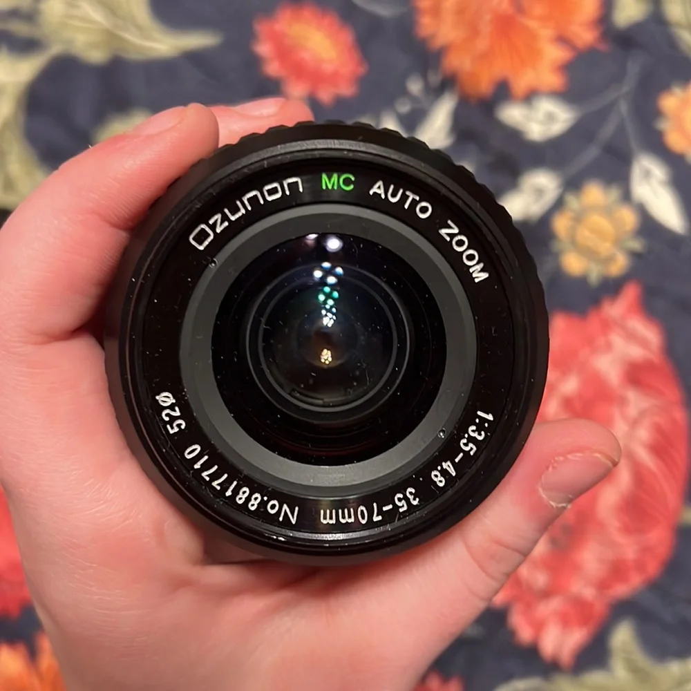 Vintage Ozunon MC Auto Zoom 35-70mm Camera Lens with Case - TESTED